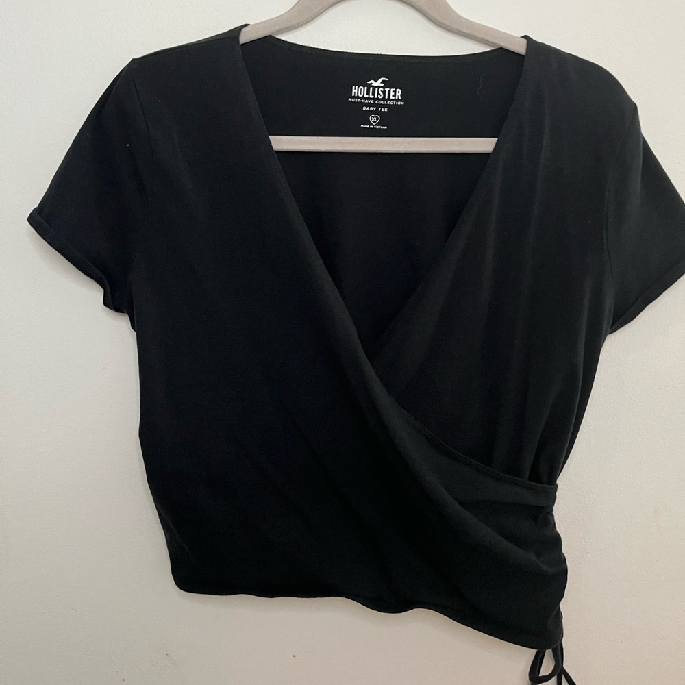 Hollister Black Baby Tee Crop Top!